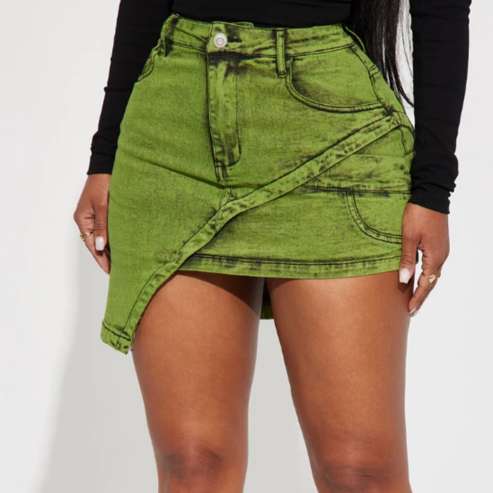 Stretchy mineral wash green denim skirt